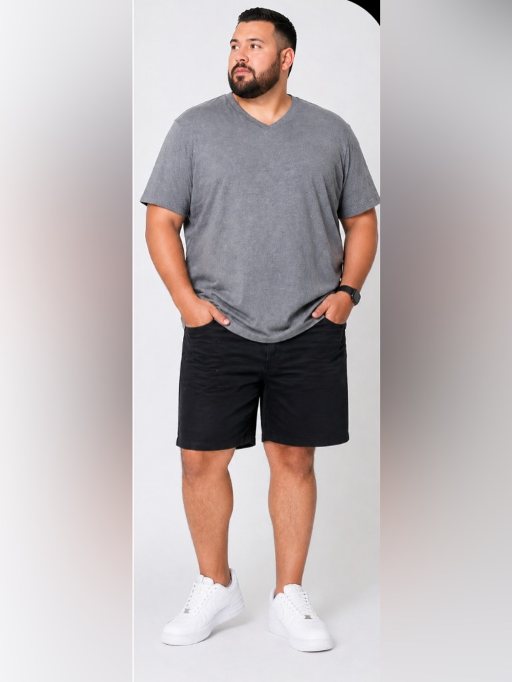Goodfellow & Co Men’s V-Neck Tee
Size: 3XL